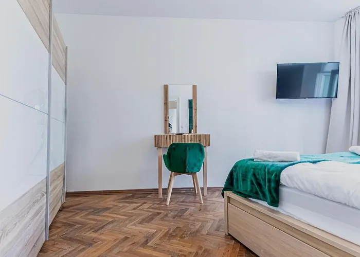 Comfortable Private Near Landstrasse , 15 Min Access Viena