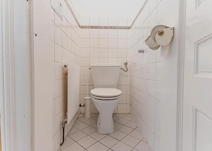 Comfortable Private Near Landstrasse , 15 Min Access