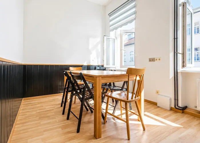 Comfortable Private Near Landstrasse , 15 Min Access * Viena