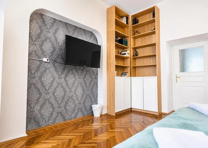 Comfortable Private Near Landstrasse , 15 Min Access Apartamento Viena