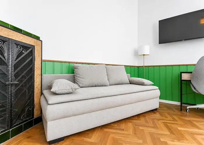 Comfortable Private Near Landstrasse , 15 Min Access Apartamento